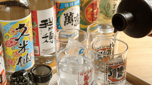 沖縄県内の全47酒造所の泡盛ご用意！